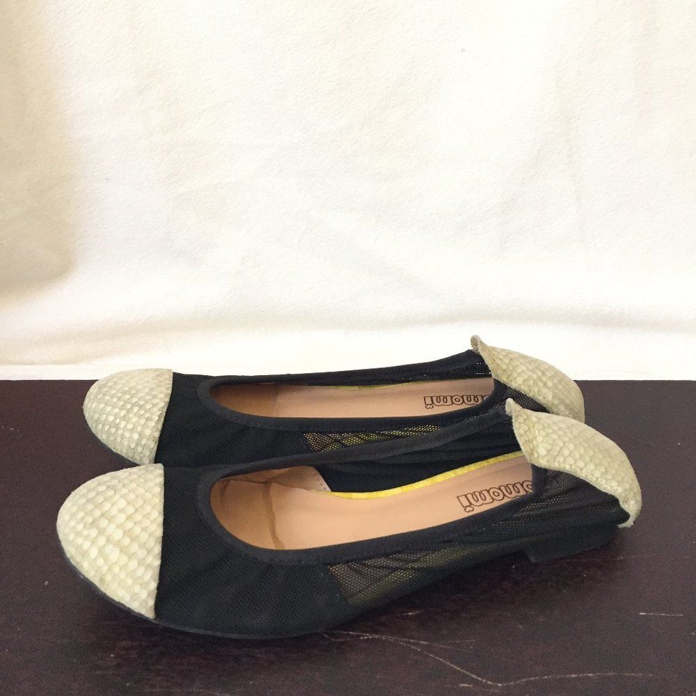 Momomi Light Yellow and Black Suede Mesh Ballet Flats